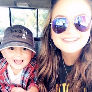 Meet your Posher, Ariel